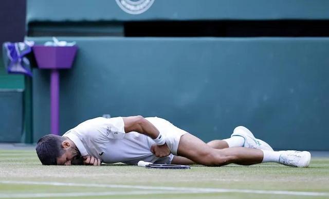 包含德约科维奇回归赛场,赛况扑朔迷离首场状态亮眼,利物浦观众沸腾!的词条登录入口